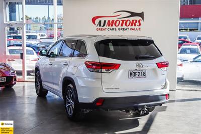 2019 Toyota Highlander - Thumbnail