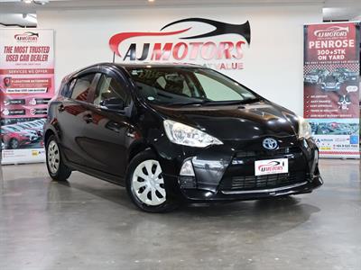 2013 Toyota Aqua - Thumbnail