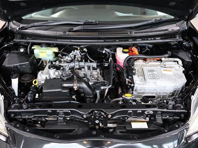 2013 Toyota Aqua - Thumbnail