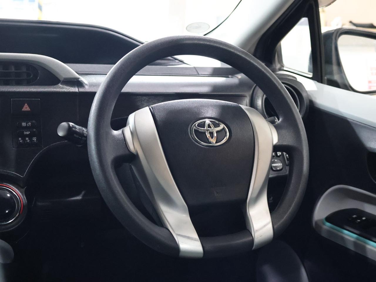 2013 Toyota Aqua