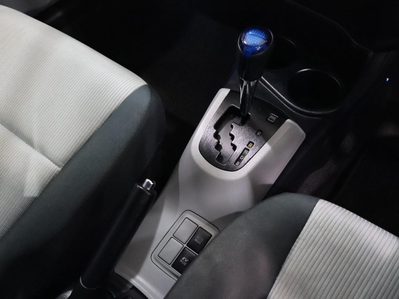 2013 Toyota Aqua