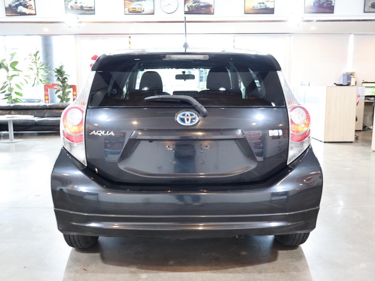2013 Toyota Aqua