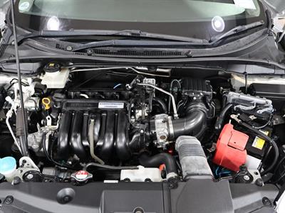 2015 Honda Grace - Thumbnail