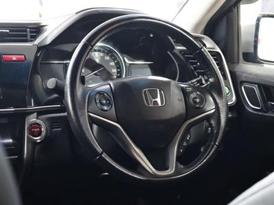 2015 Honda Grace - Thumbnail
