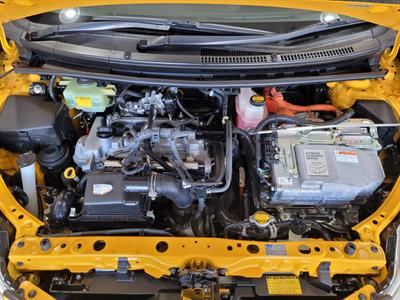 2012 Toyota Aqua - Thumbnail