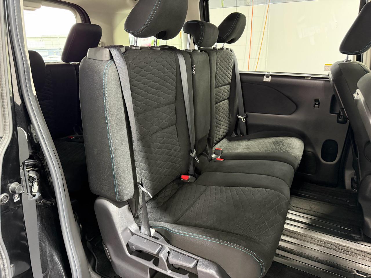 2017 Nissan Serena