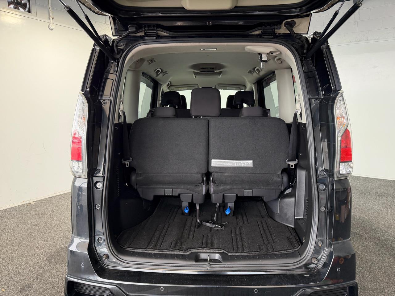 2017 Nissan Serena