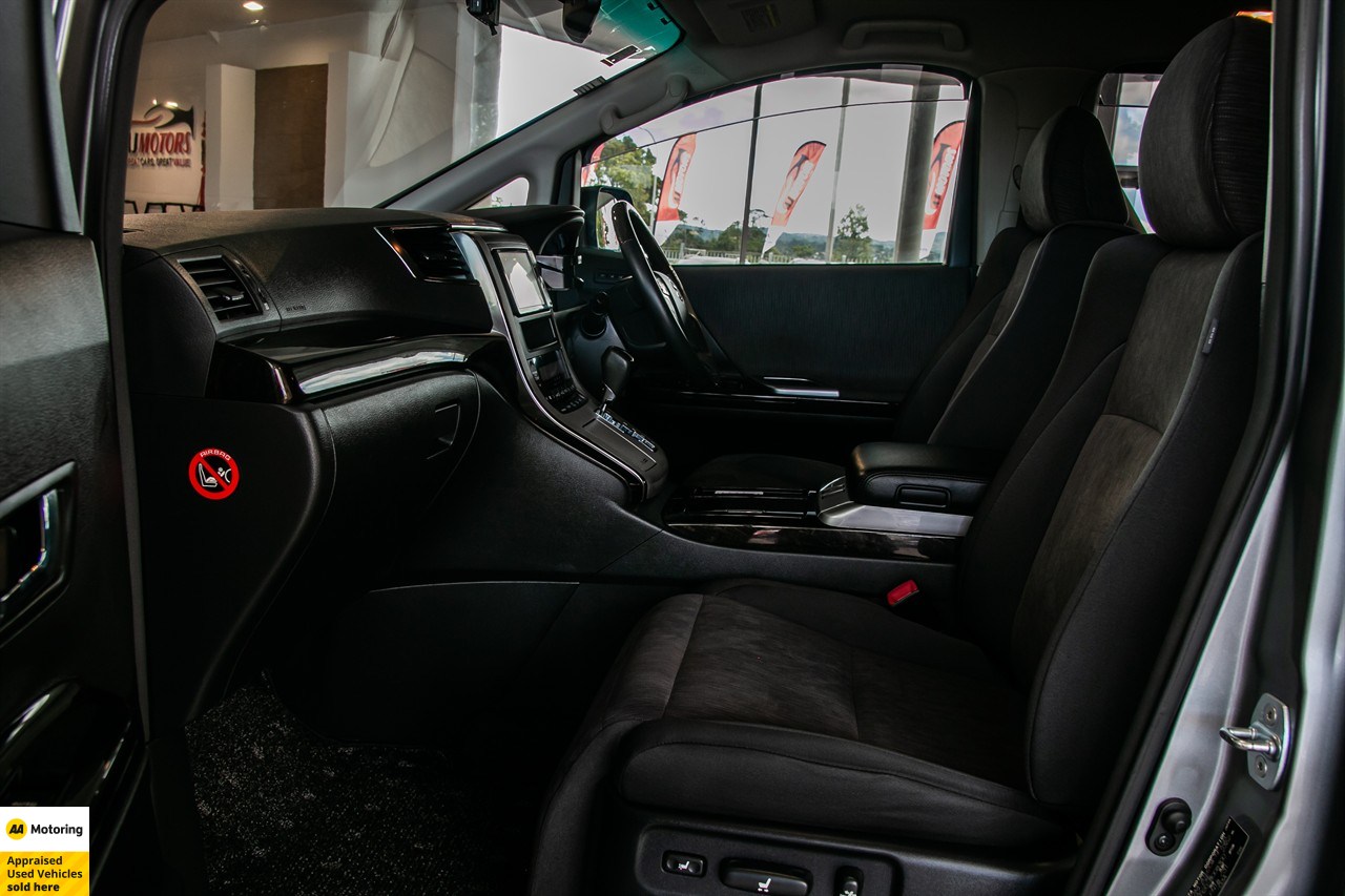 2012 Toyota Vellfire