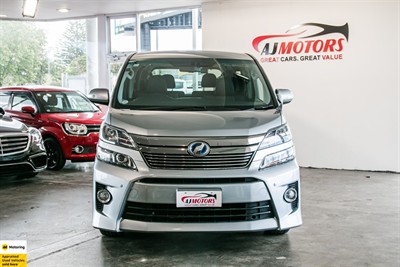 2012 Toyota Vellfire - Thumbnail
