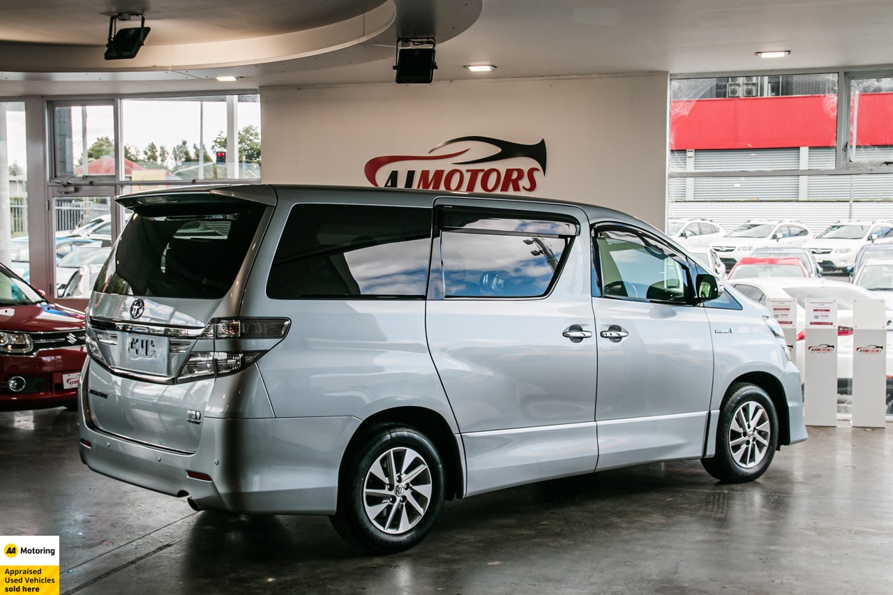 2012 Toyota Vellfire