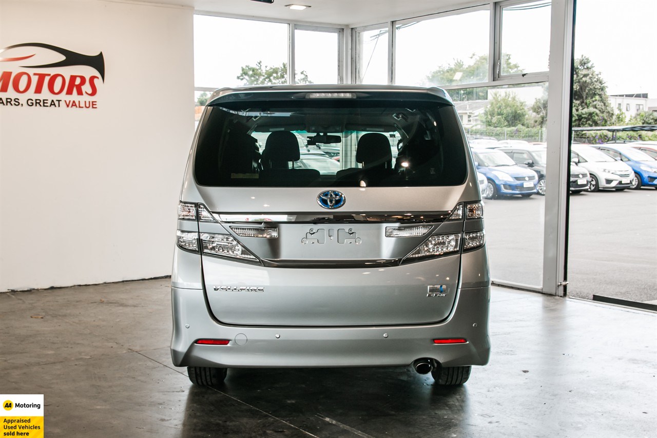 2012 Toyota Vellfire