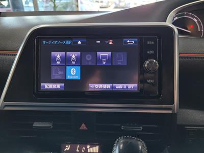 2017 Toyota Sienta - Thumbnail