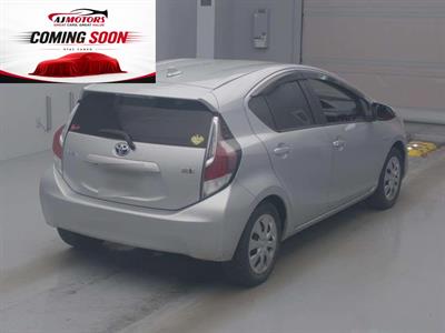 2015 Toyota Aqua - Thumbnail