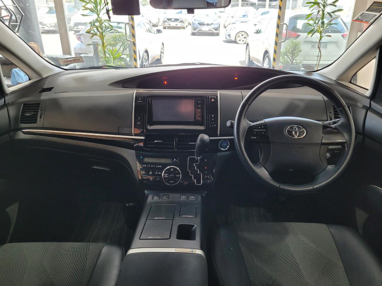 2014 Toyota Estima