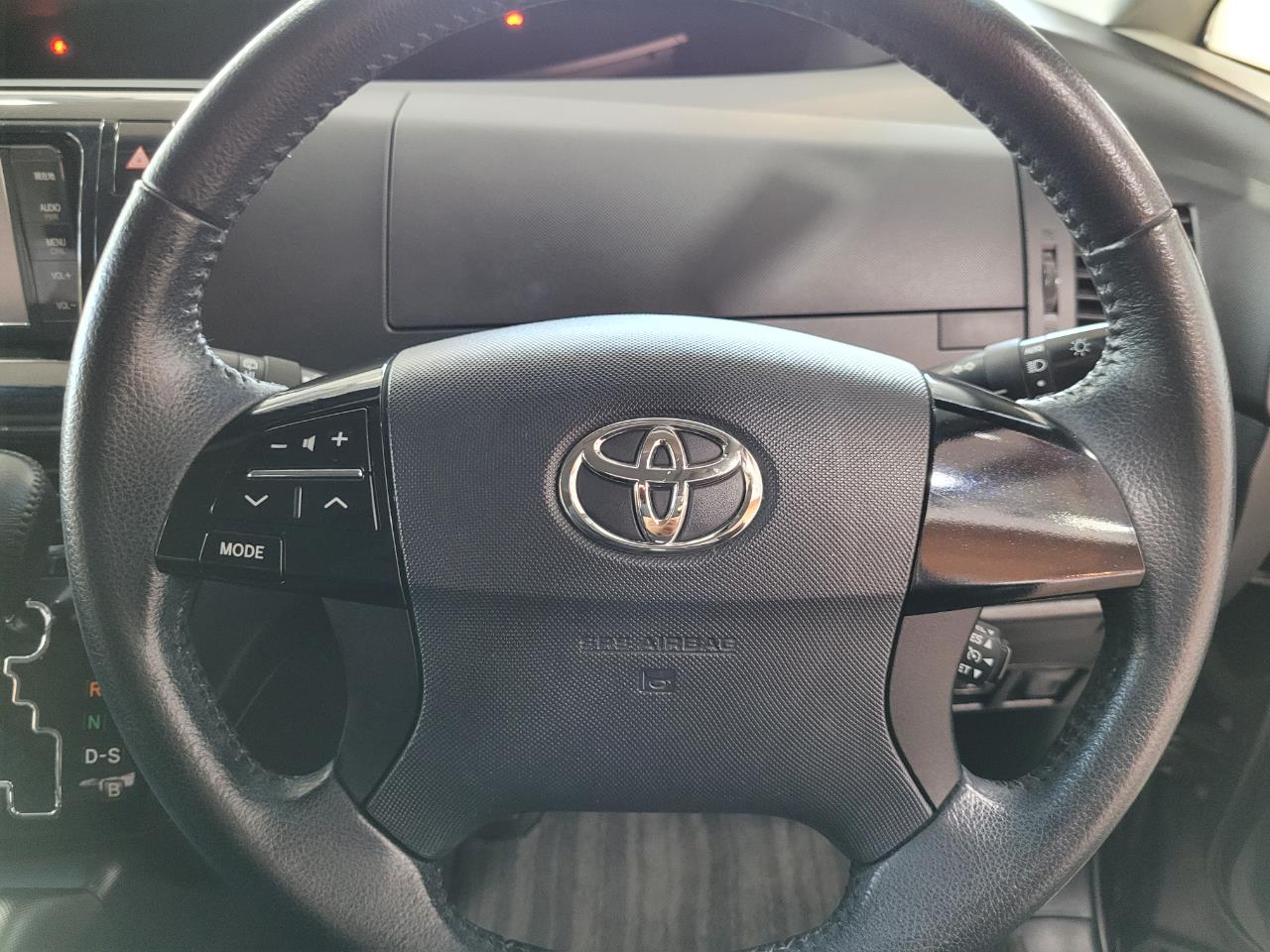 2014 Toyota Estima