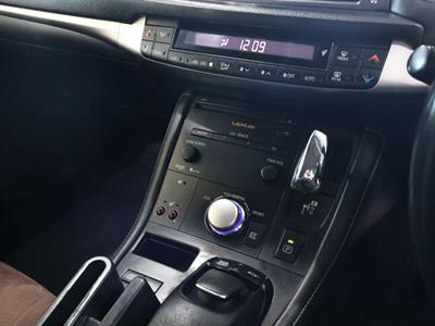2013 Lexus CT200H - Thumbnail