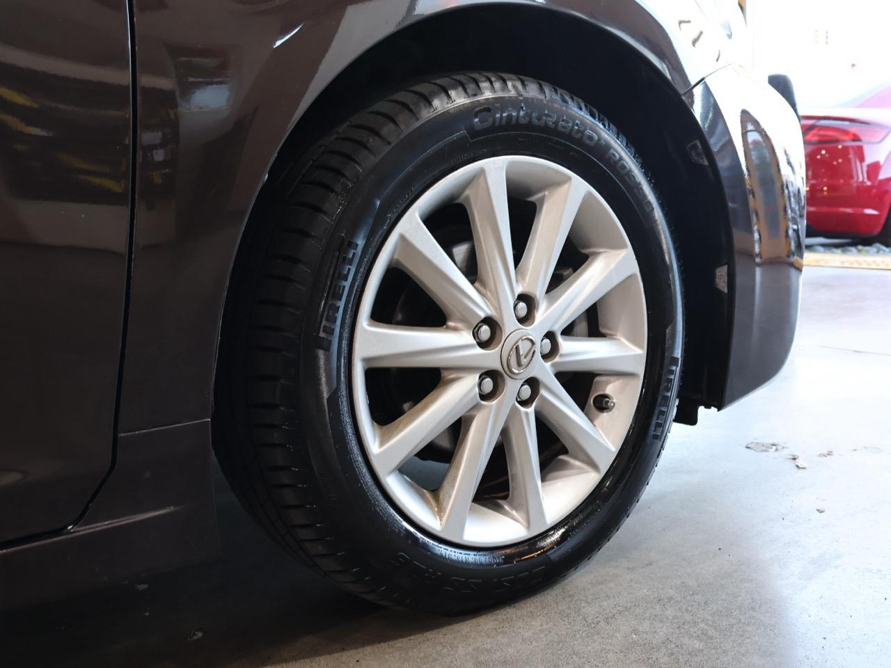2013 Lexus CT200H