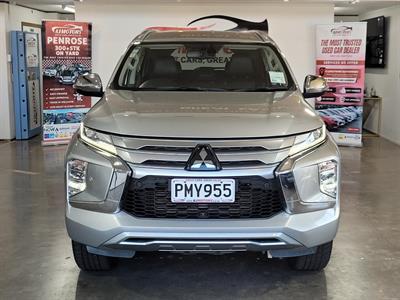 2023 Mitsubishi Pajero Sport - Thumbnail