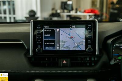 2021 Toyota RAV4 - Thumbnail