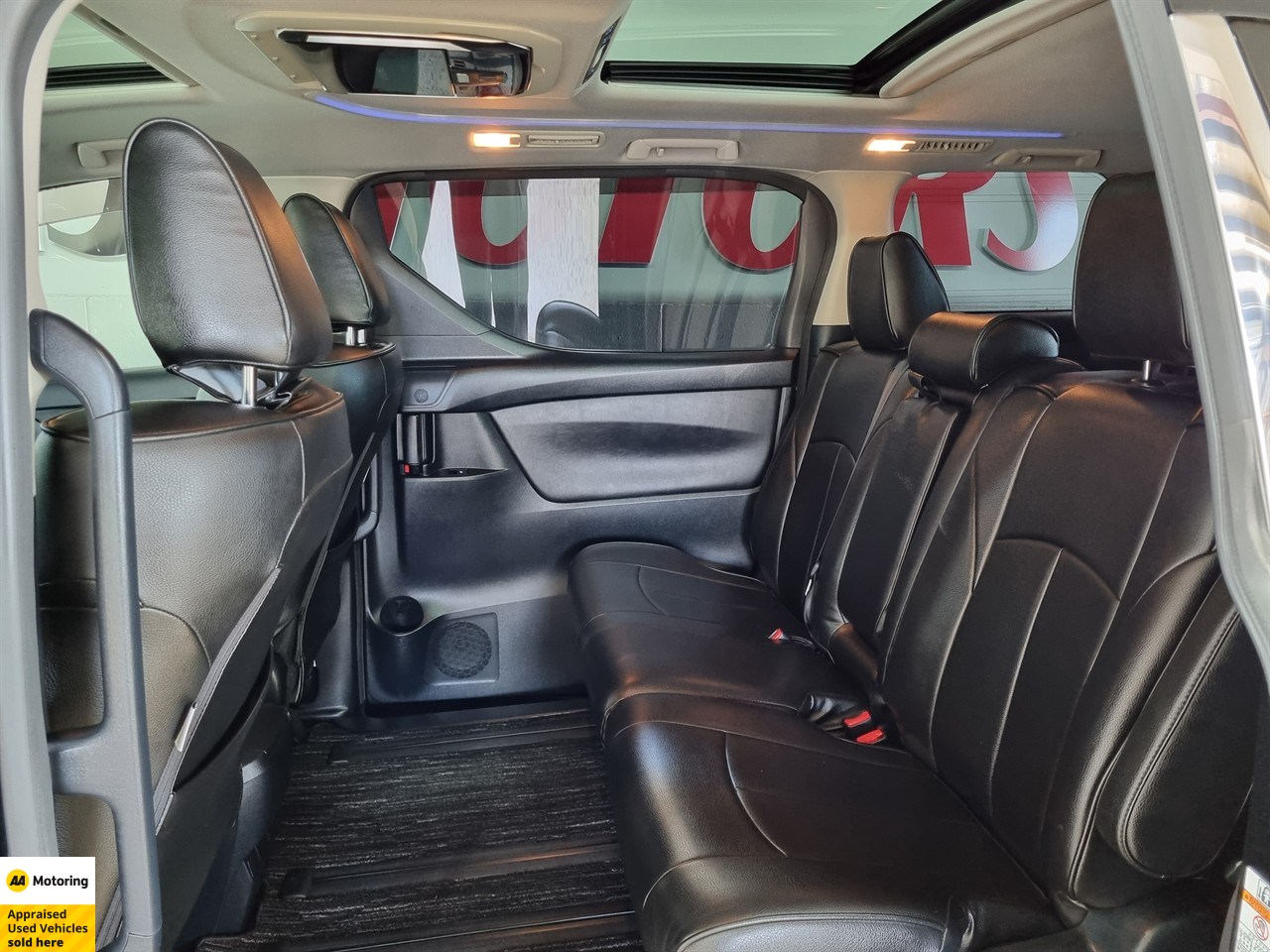 2017 Toyota Alphard