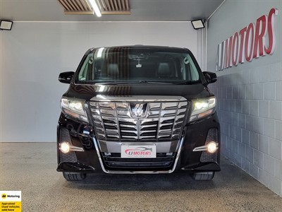 2017 Toyota Alphard - Thumbnail