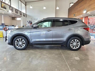 2016 Hyundai Santa Fe - Thumbnail
