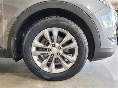 2016 Hyundai Santa Fe - Thumbnail