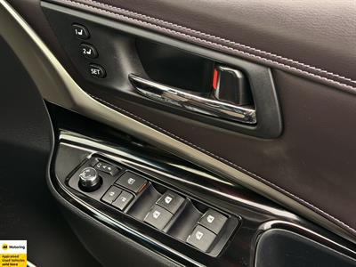 2015 Toyota Harrier - Thumbnail