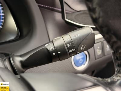 2015 Toyota Harrier - Thumbnail