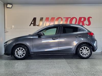 2015 Mazda Demio - Thumbnail