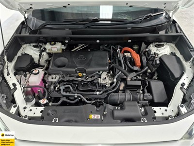 2020 Toyota RAV4 - Thumbnail