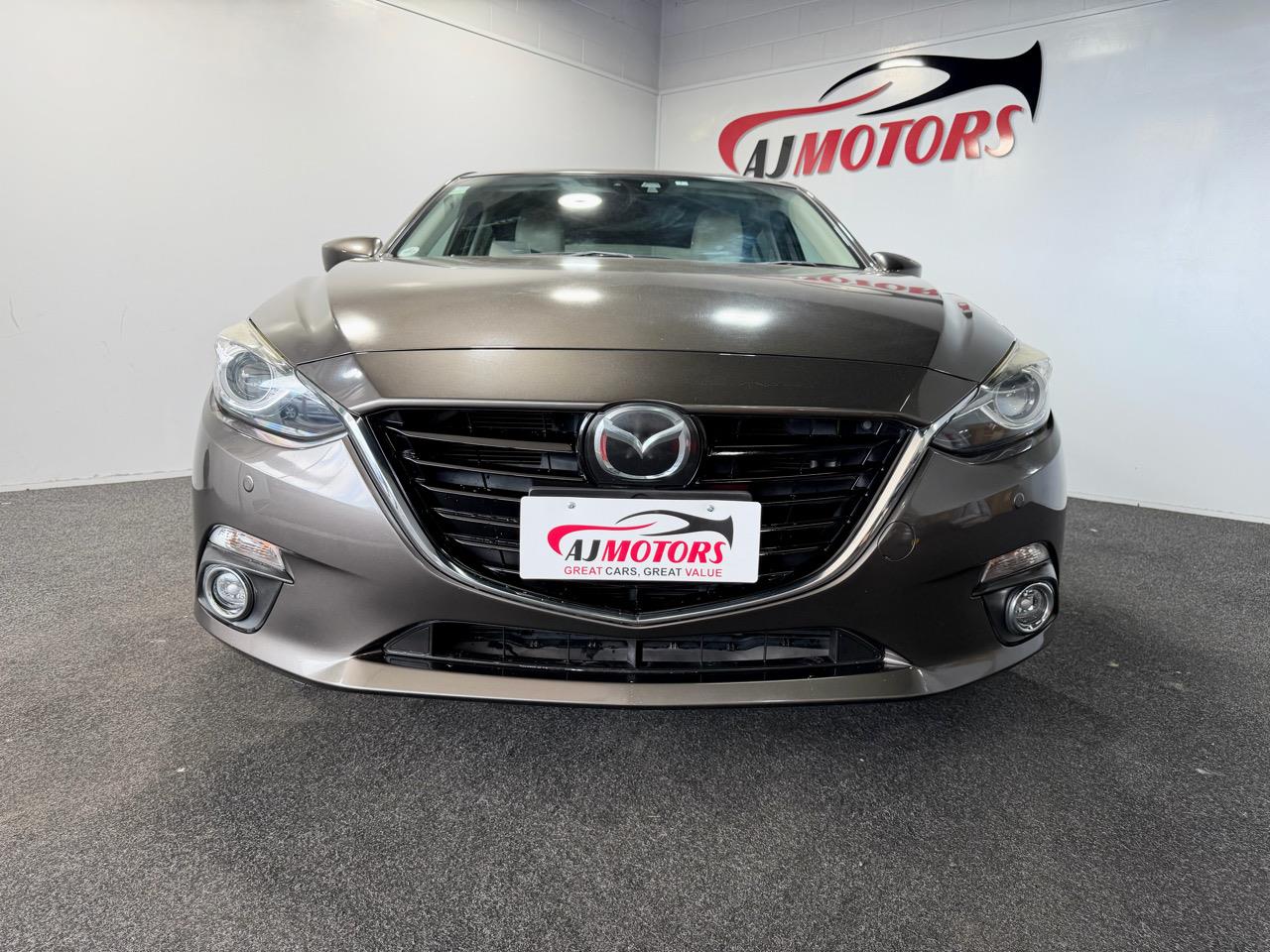2014 Mazda Axela