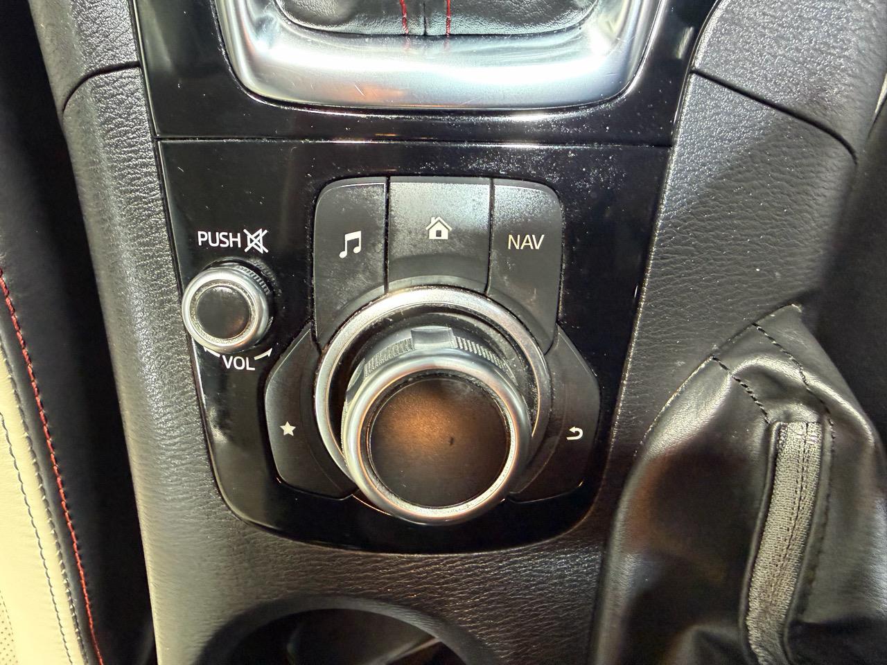2014 Mazda Axela