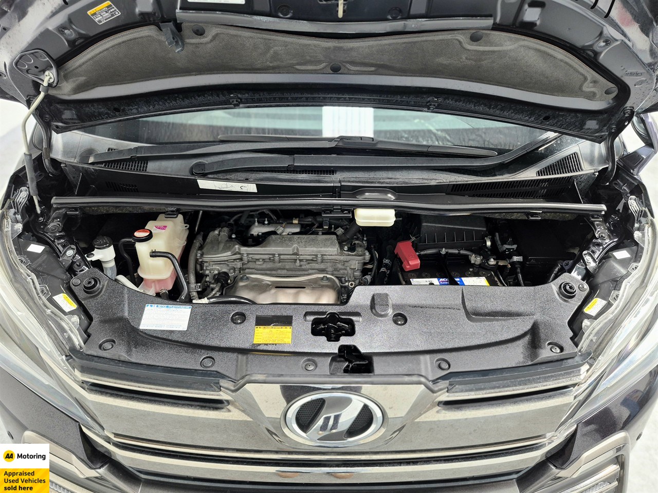 2015 Toyota Vellfire