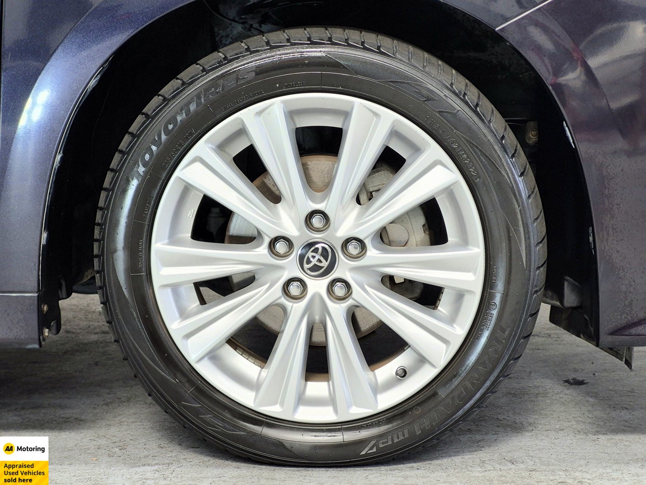 2015 Toyota Vellfire