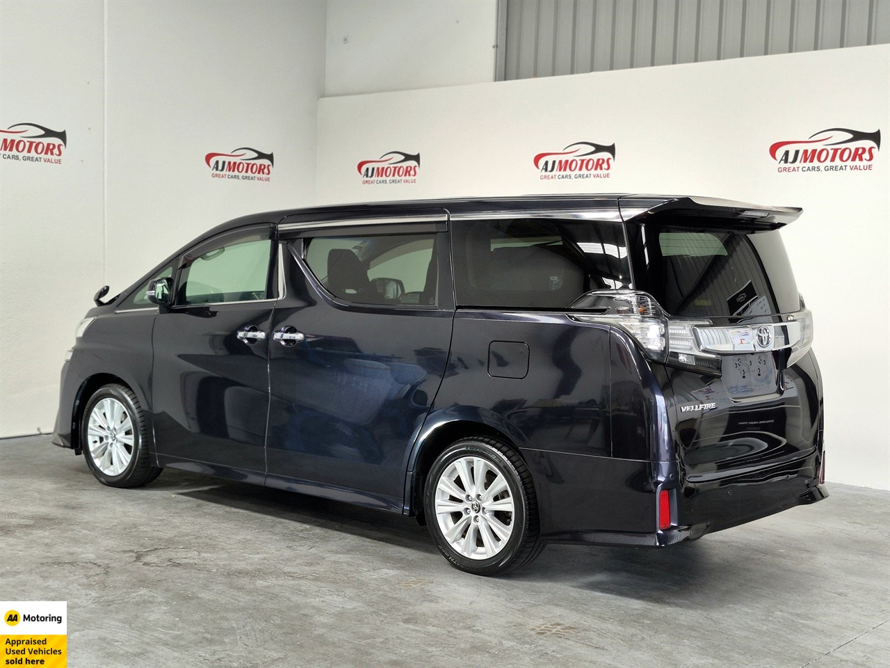2015 Toyota Vellfire