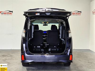 2015 Toyota Vellfire - Thumbnail