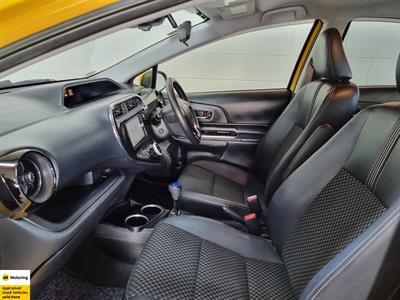 2017 Toyota Aqua - Thumbnail