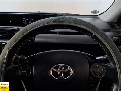 2017 Toyota Aqua - Thumbnail