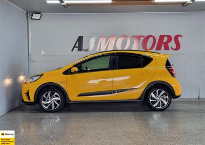 2017 Toyota Aqua - Thumbnail