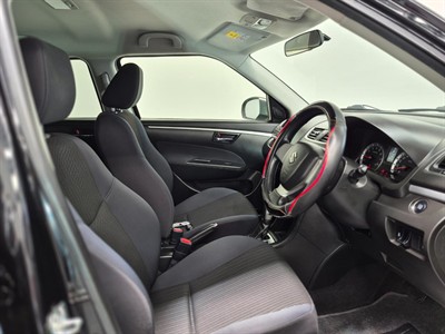 2014 Suzuki Swift - Thumbnail