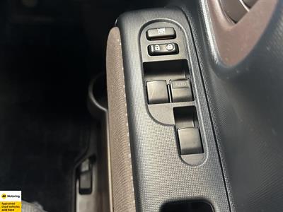 2015 Toyota Spade - Thumbnail