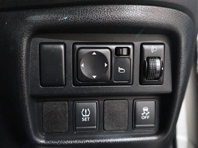 2017 Nissan Juke - Thumbnail