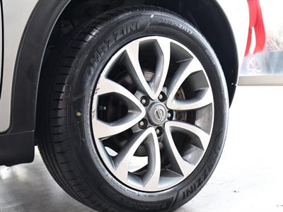 2017 Nissan Juke - Thumbnail