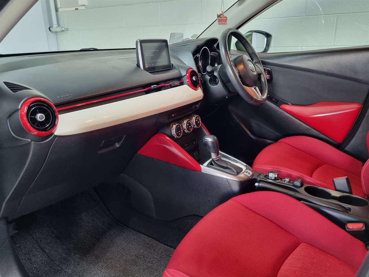 2015 Mazda Demio