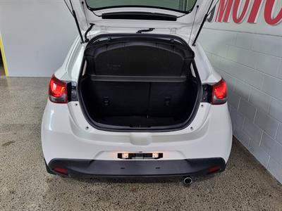 2015 Mazda Demio - Thumbnail