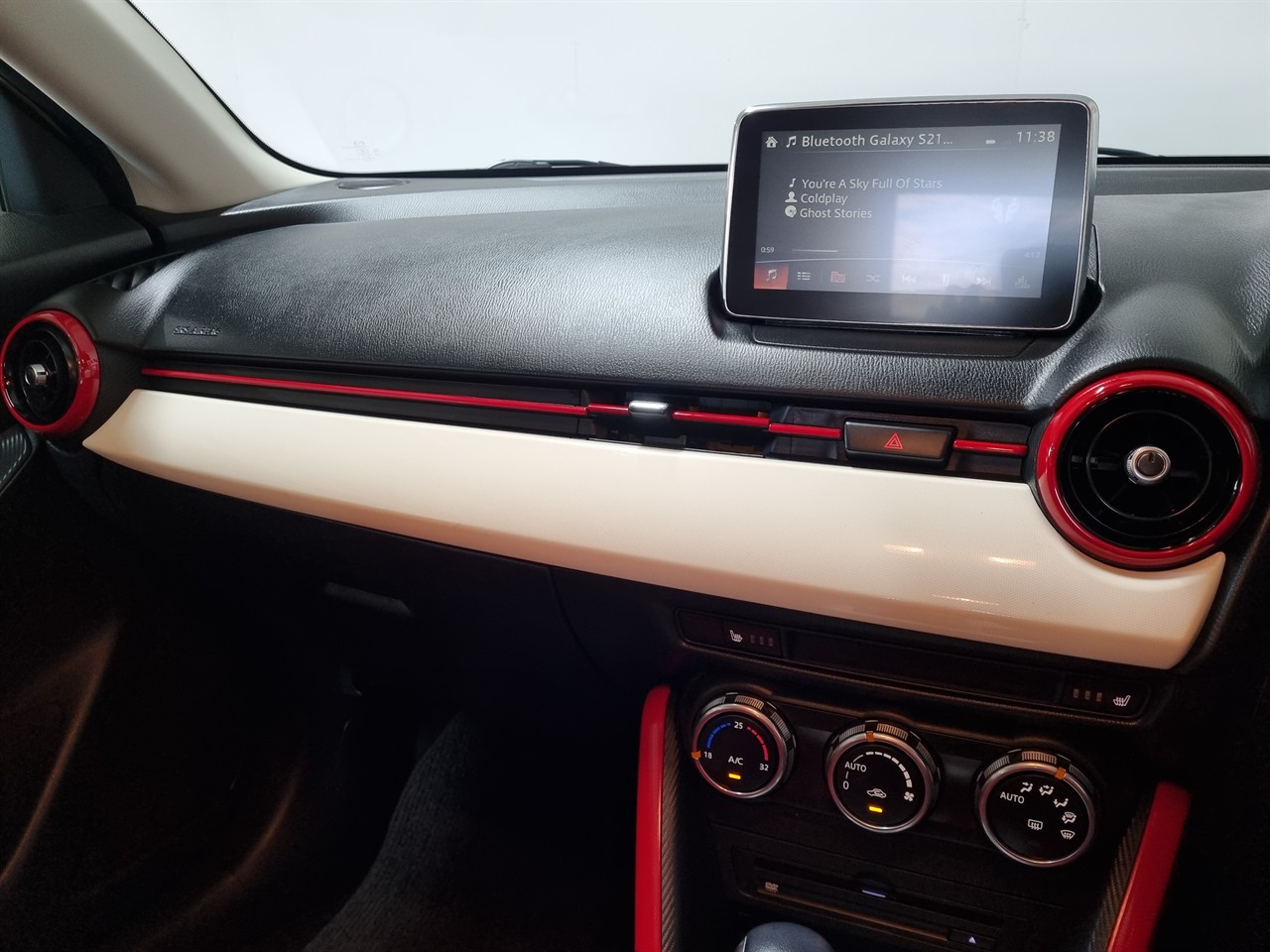 2015 Mazda Demio