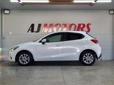 2015 Mazda Demio - Thumbnail