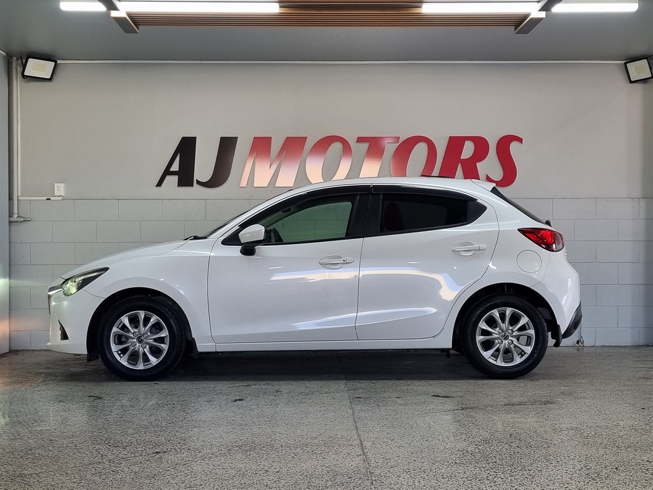 2015 Mazda Demio