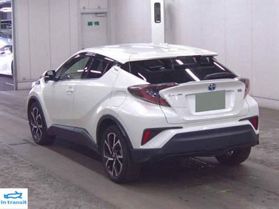 2017 Toyota C-HR - Thumbnail